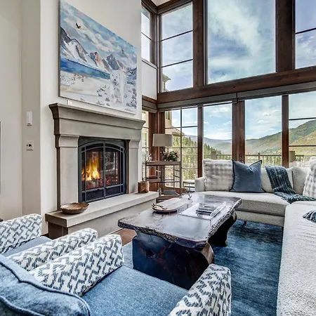 3 Bedroom Ritz-Carlton Residence With Valley Views